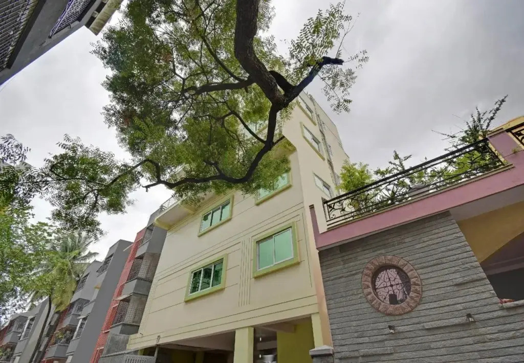 OYO 13043 Sree Sai Suites