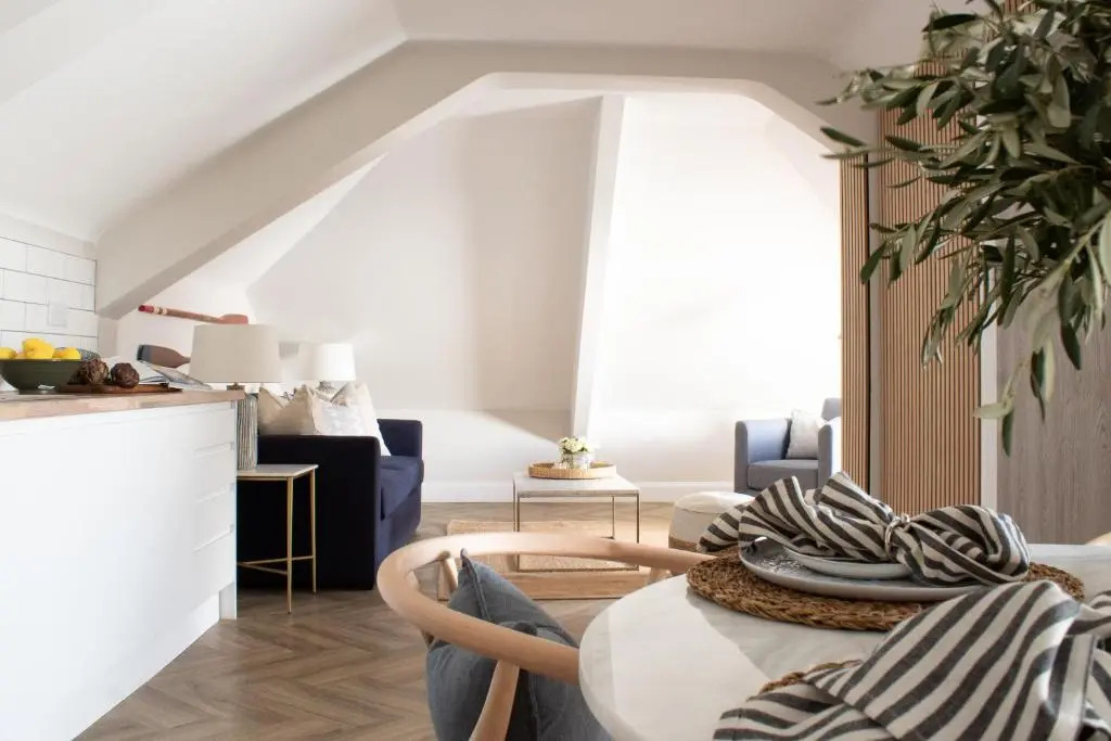 Morahan apartment
