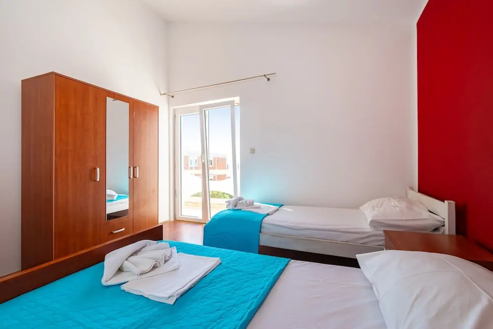 Bonvie Apartments in Center B3