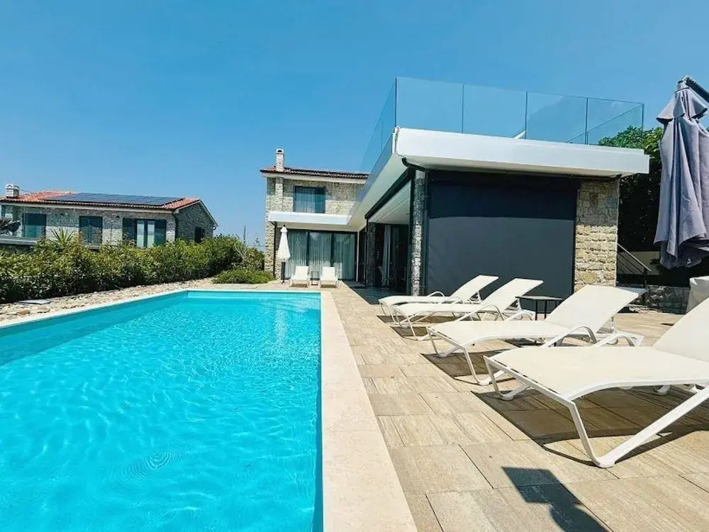 Villa Oblica