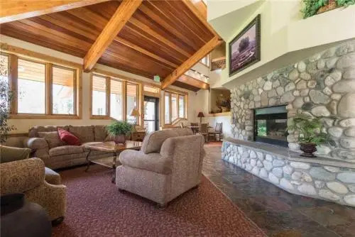 1303 Trappeur's Lodge, Trappeur's Crossing