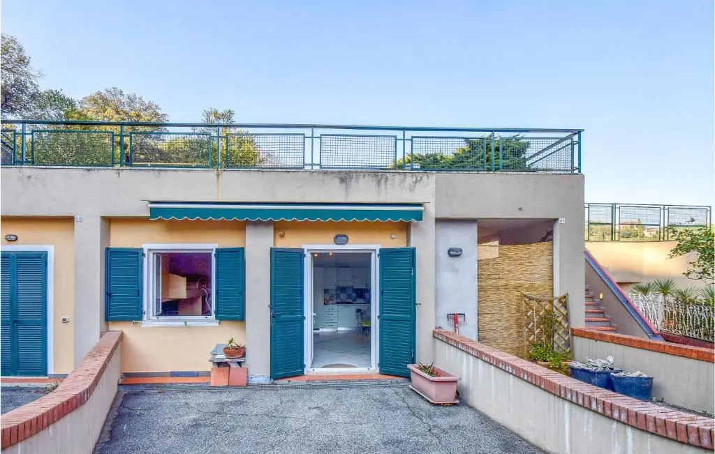 Lovely Home In Rapallo With Outdoor Swimming Pool