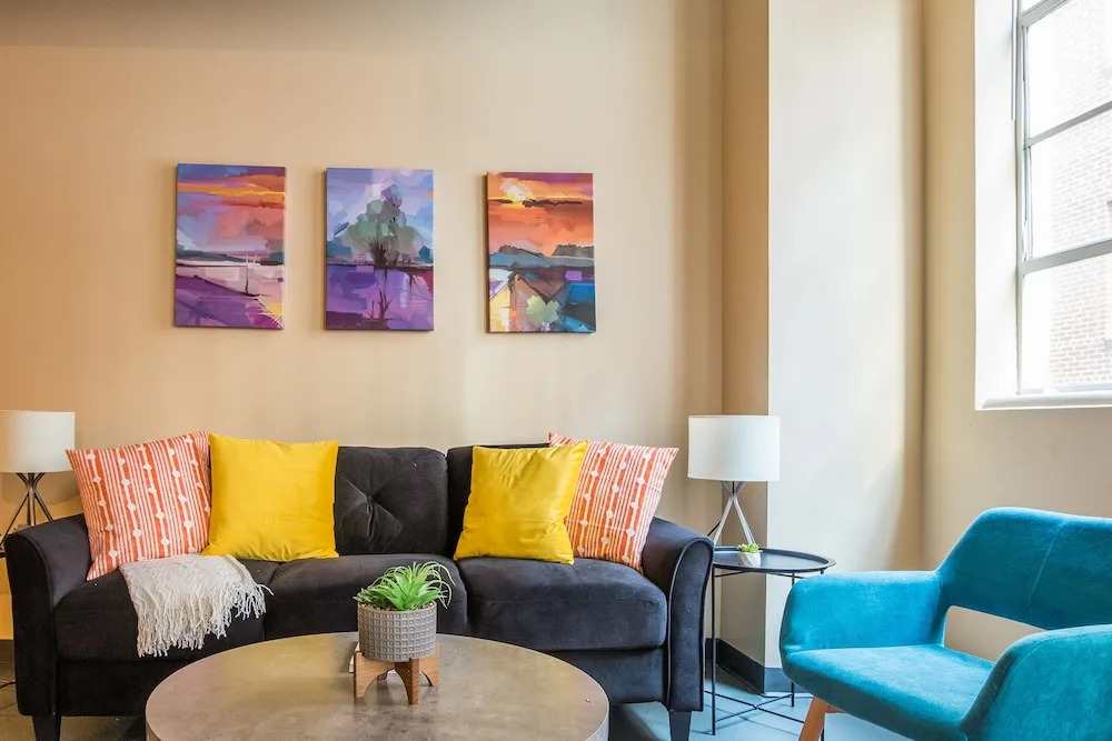 Downtown Jacksonville Apts by Frontdesk