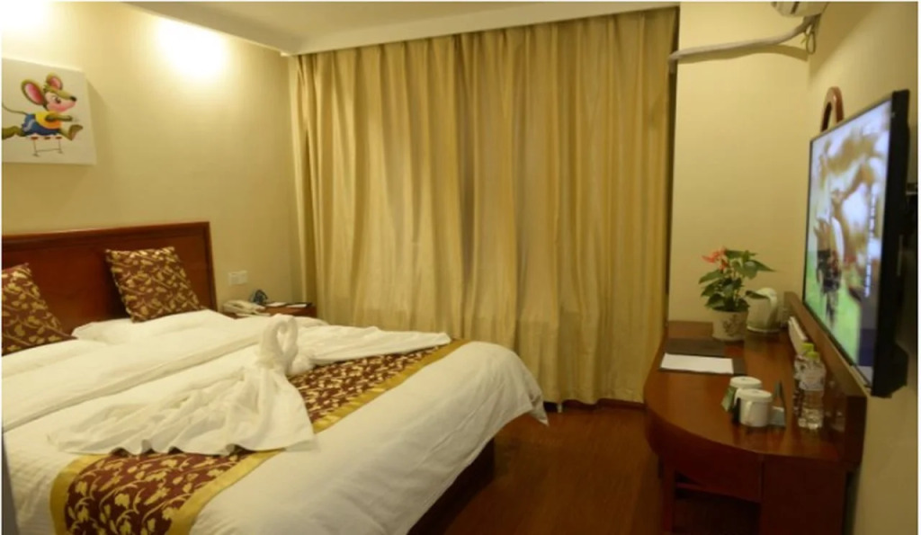 GreenTree Inn Tai’an East Railway Station Caiyuan Street Express Hotel
