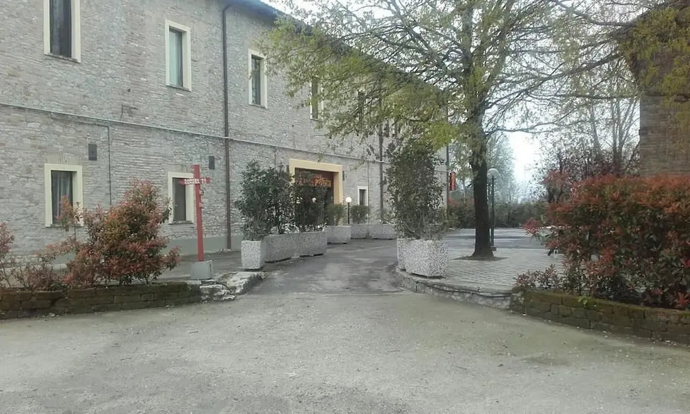 Dmora Retreat
