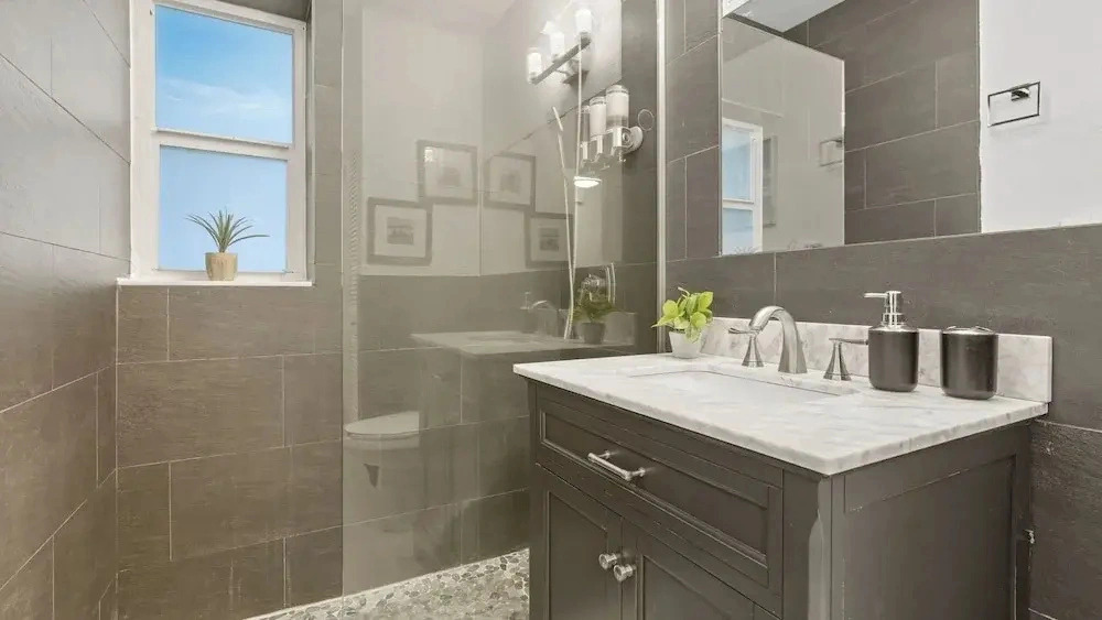 Fort Lauderdale Escape With Pool, Hot Tub & Dual Kitchens Paradise Stay by Avantstay