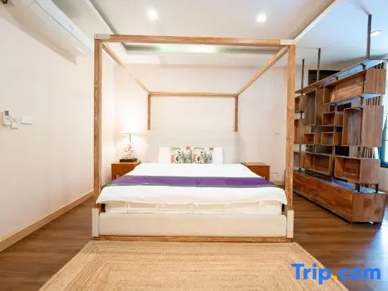 White Tea Hotel