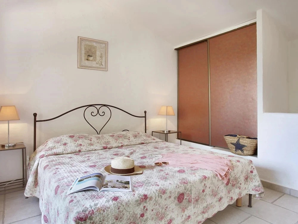 Provencal Escape With Pool