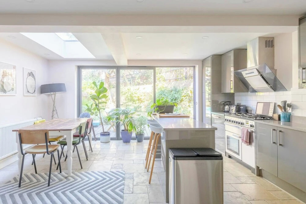 Beautiful & Modern 3BD House- Kennington!