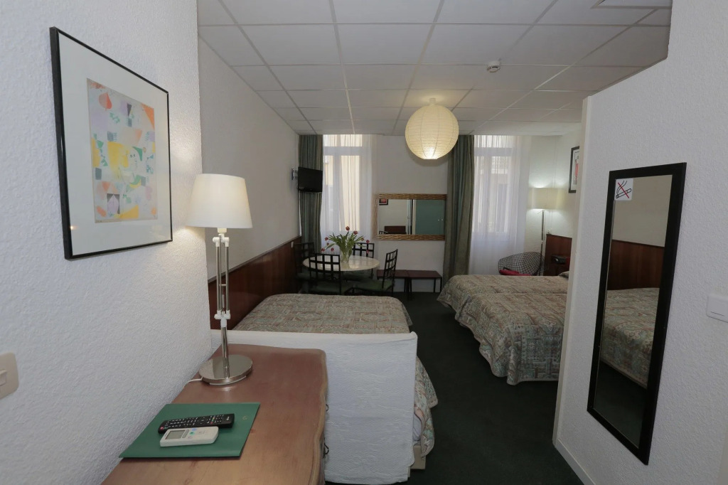 Azurene Royal Hotel
