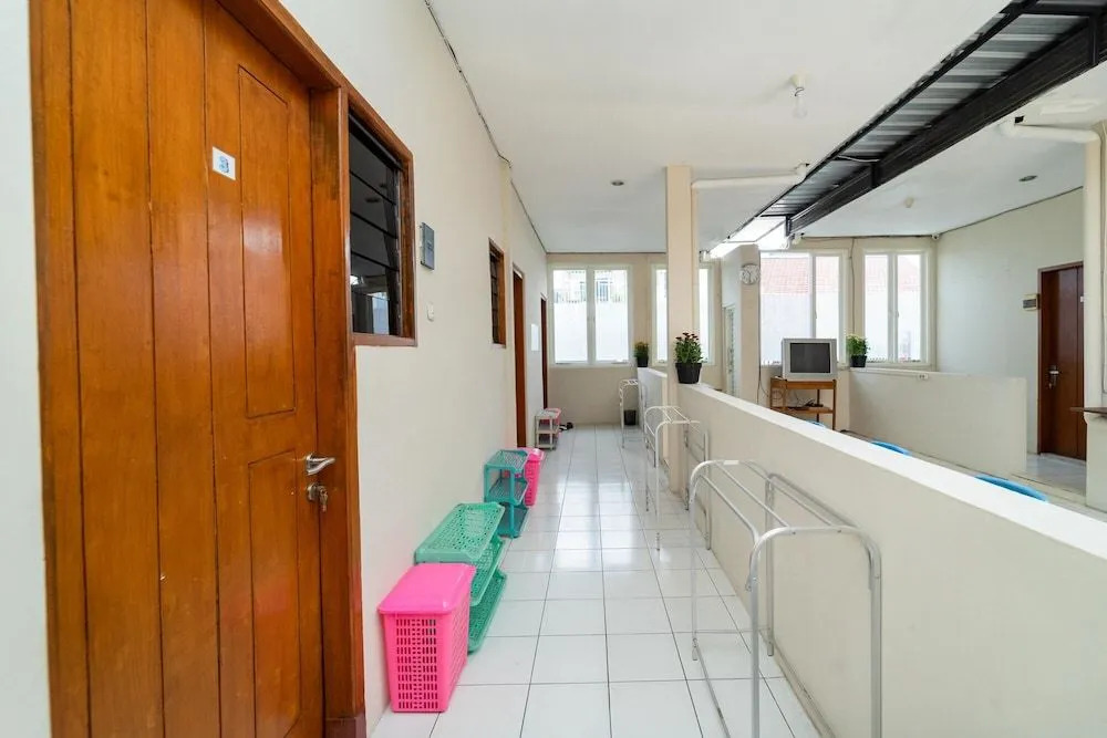 KoolKost Male Syariah near SMAK Kolese Santo Yusup 2