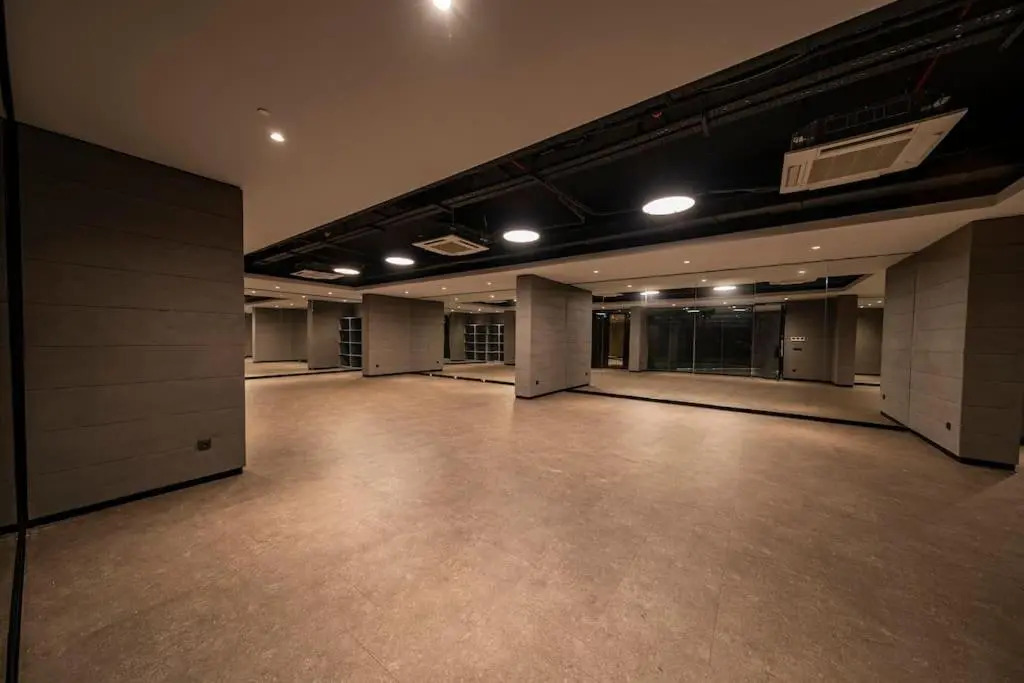 Classy, modern furnished residence-7/24 security ( benesta 121 )