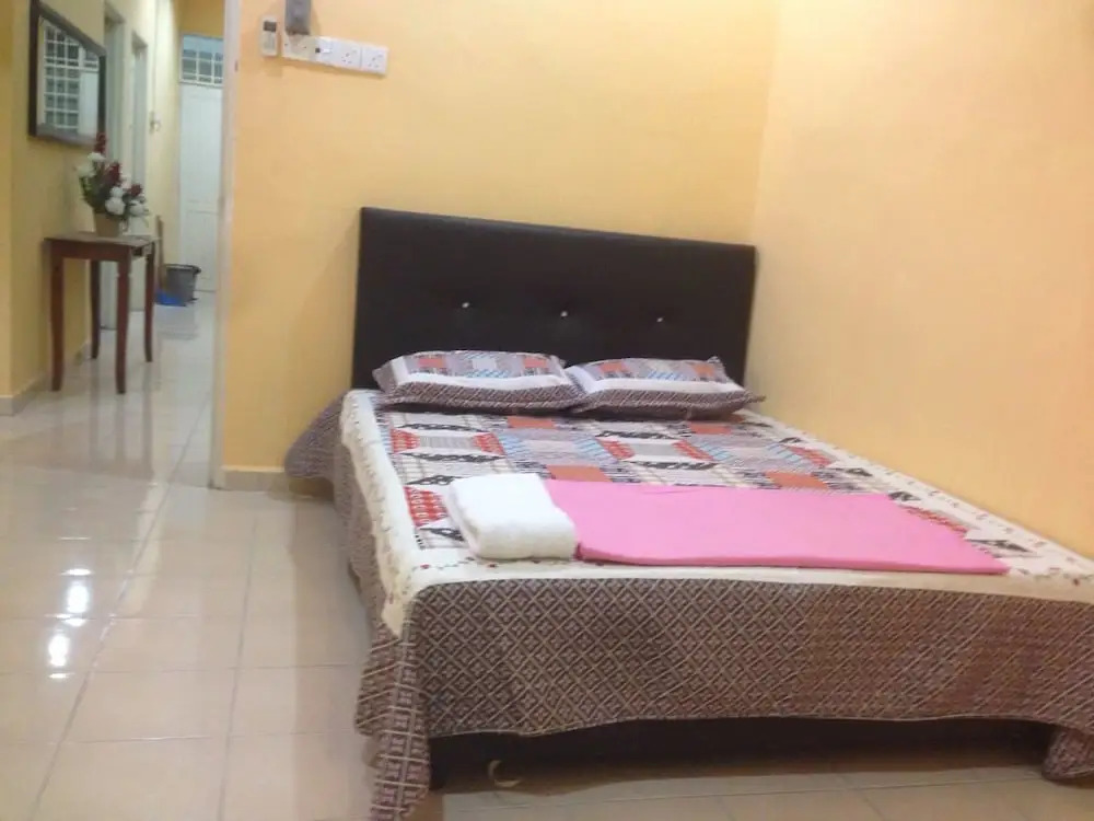 Homestay Ira Jaya - 4 Unit Rumah