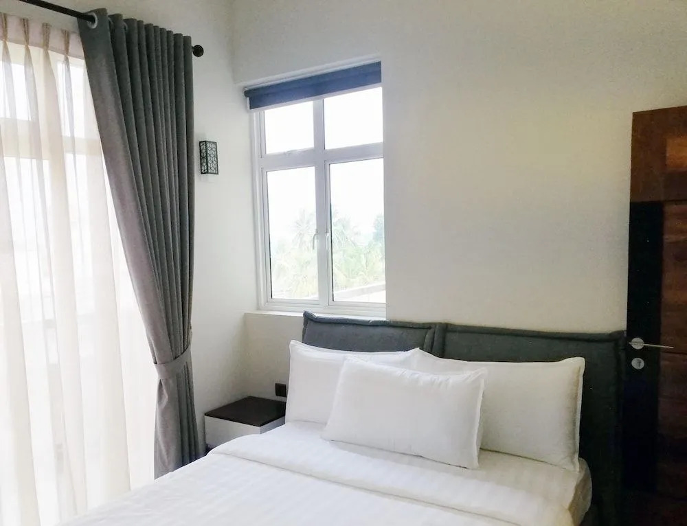 Pink Elephant Tourist Apartment Hotel