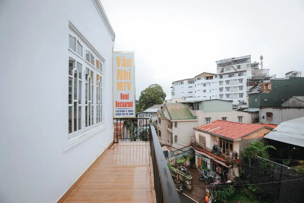 Vân Nhi MTV Hotel