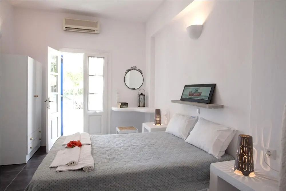 Studio in Aliki, With Wonderful sea View, Furnished Terrace and Wifi