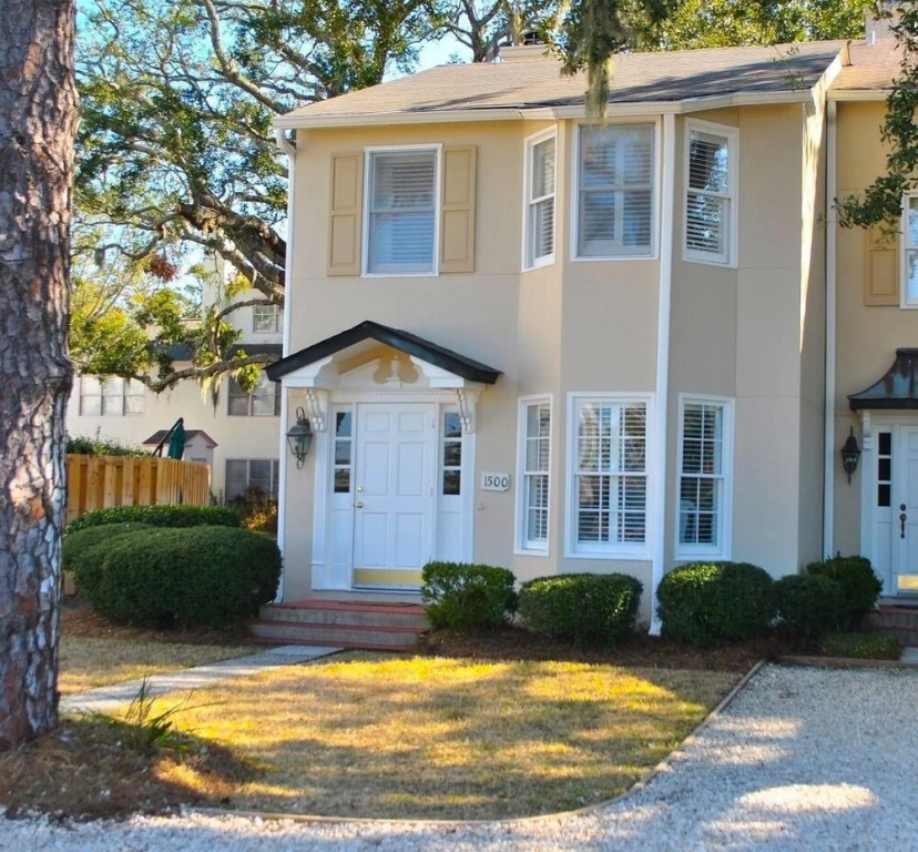 1500 Ocean - 2 Br Townhouse