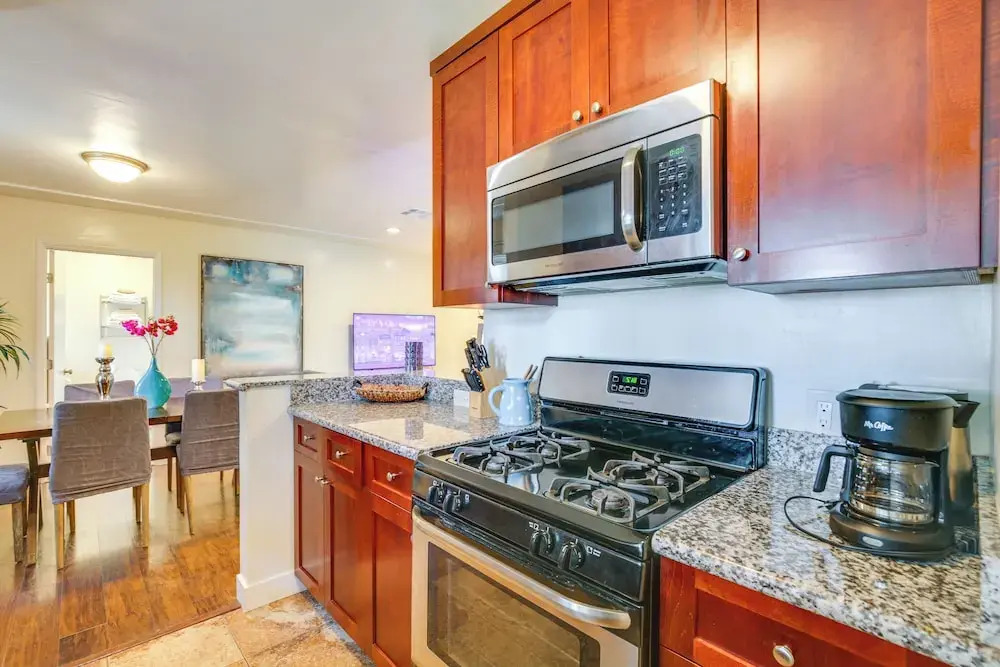 1 Mi to Gaylord Resort & Bayfront: Updated Duplex