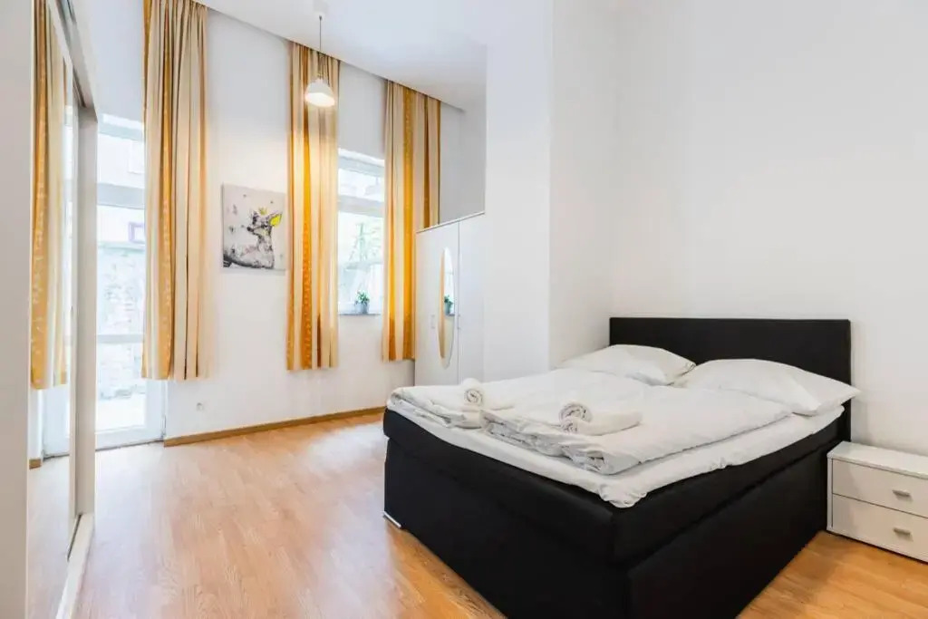 Family apartment next to Danube river
