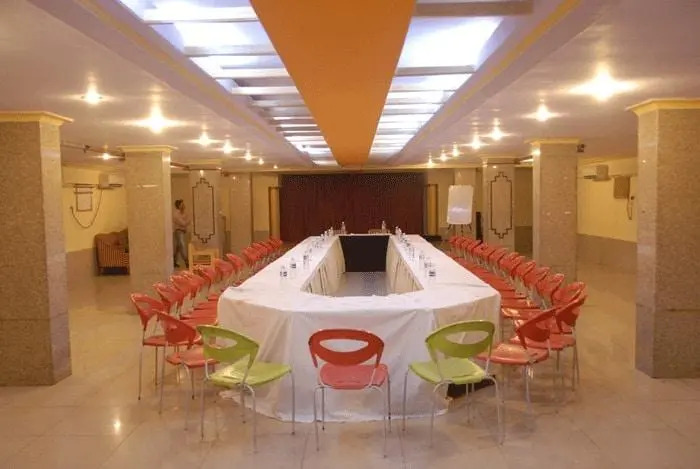 OYO 16260 Hotel Sunny International