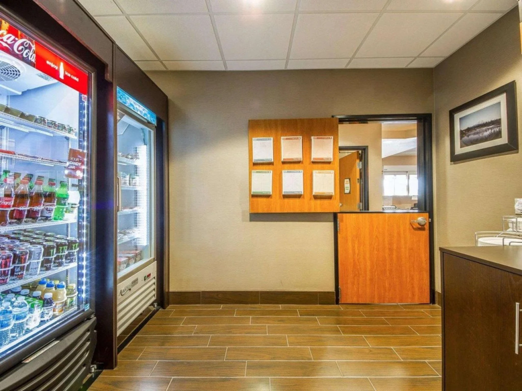 Comfort Suites Redding - Shasta Lake