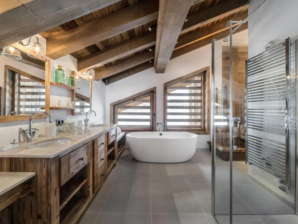 Chalet de luxe avec sauna à Courchevel - FR-1-563-89