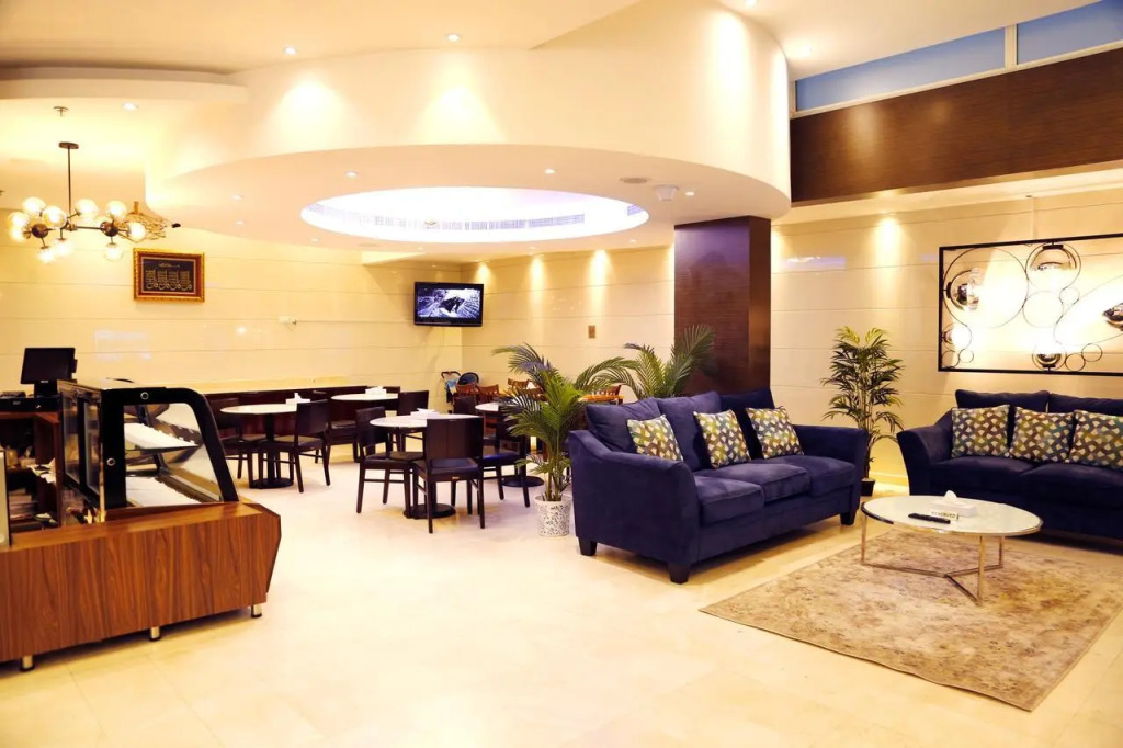 Сlick Square Hotel