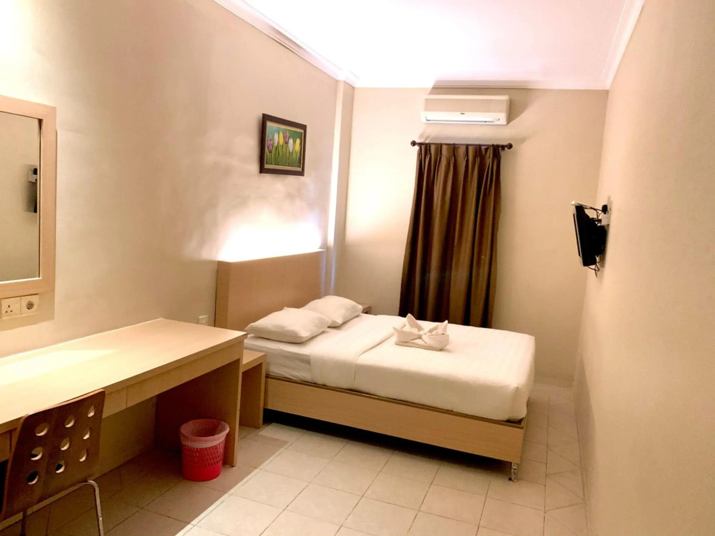 Sky View Hotel Managed by OS