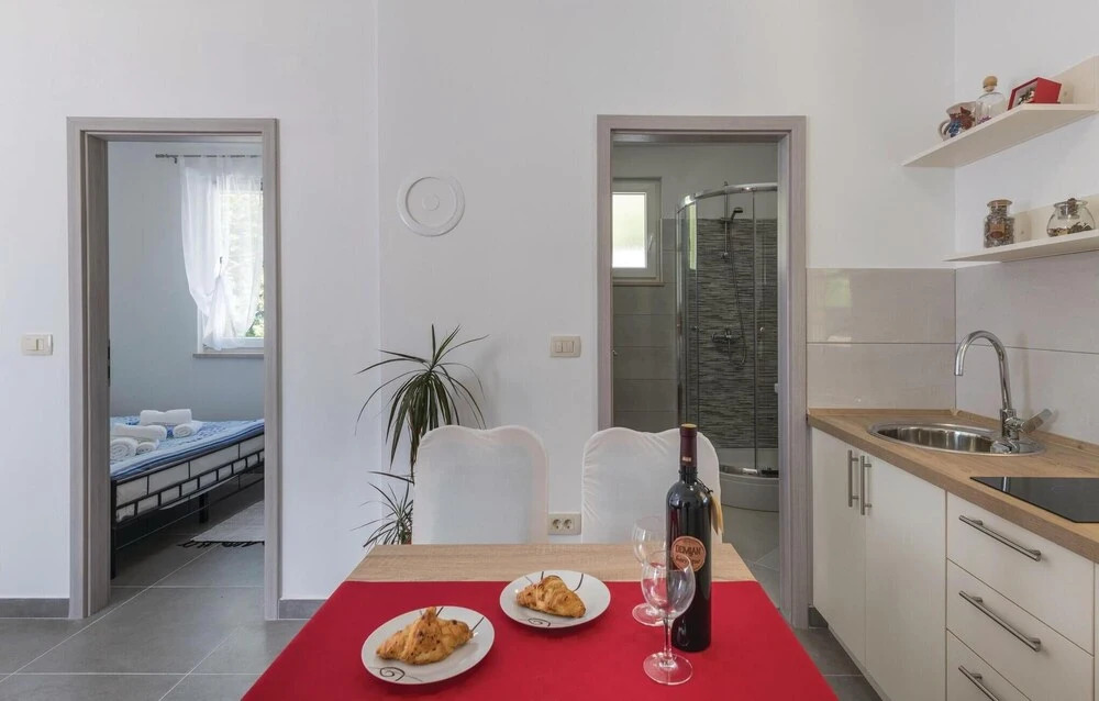 1 Bedroom Gorgeous Home In Marcana