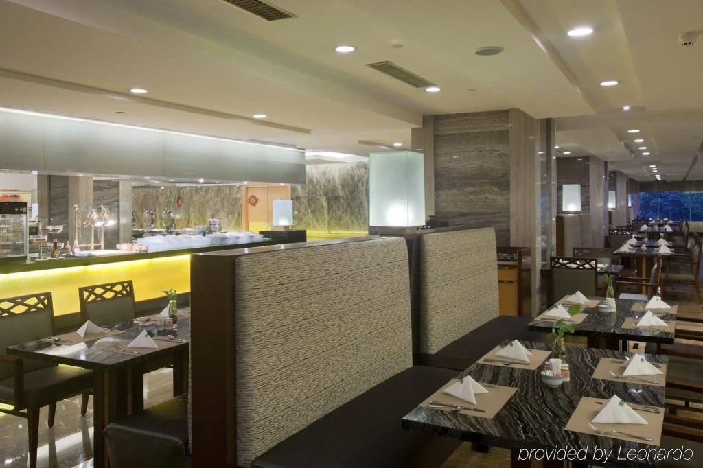 Holiday Inn Hangzhou City Center