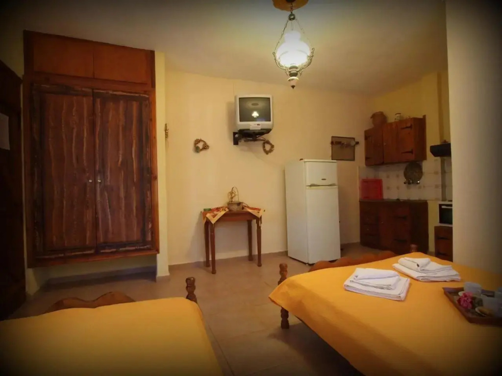 Iro family apartments pelion