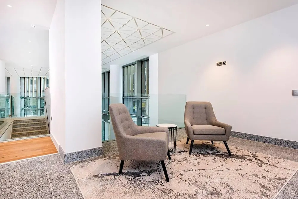 Stunning 2BR Manchester Apartment