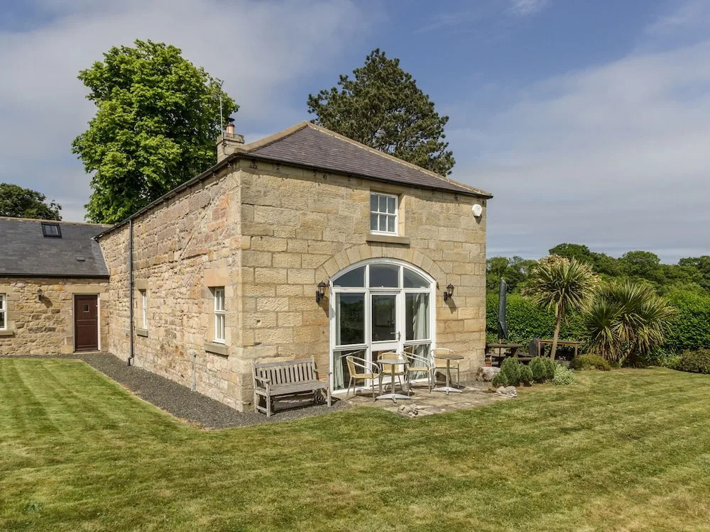 Coach House B & B