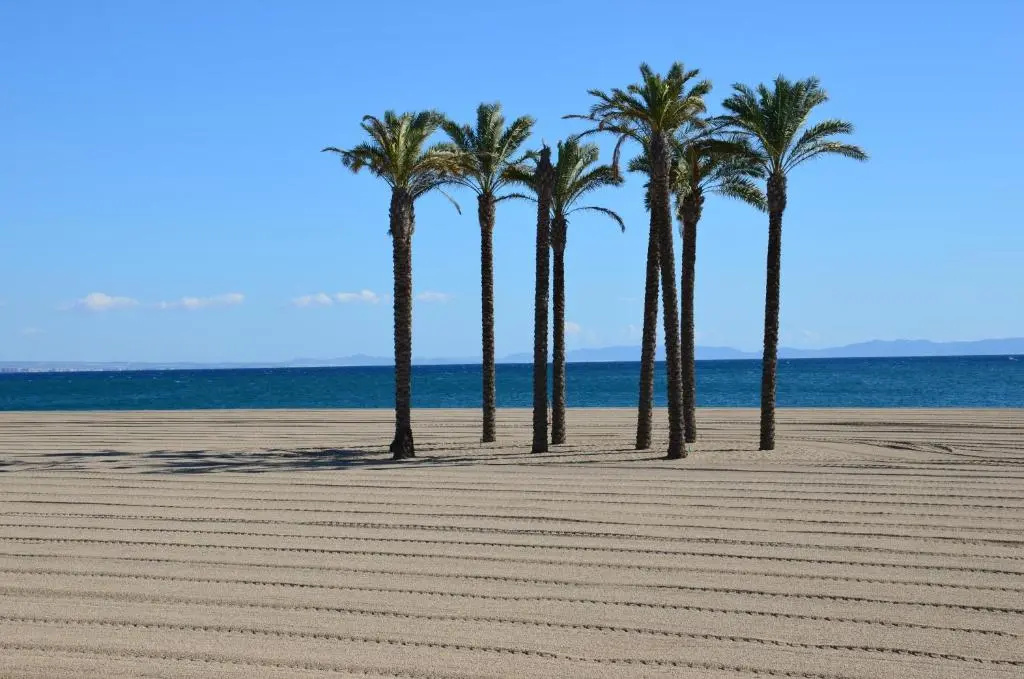 Habitación apartamento / dúplex a 300m de la playa