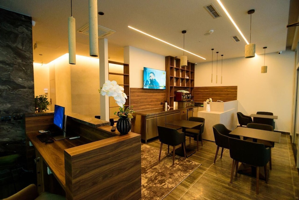 Hotel Zeneli Vlore