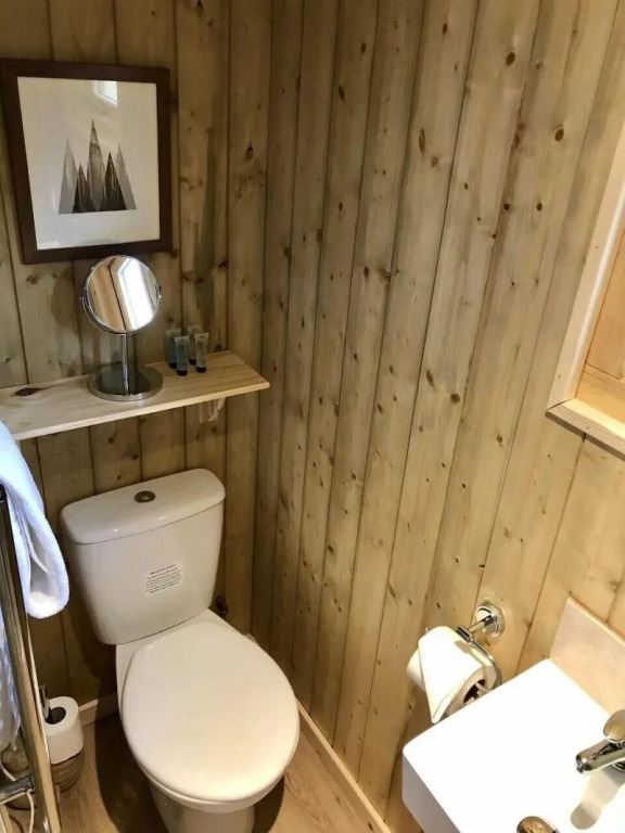 Highland Bear Lodge & Woodland Bear Huts