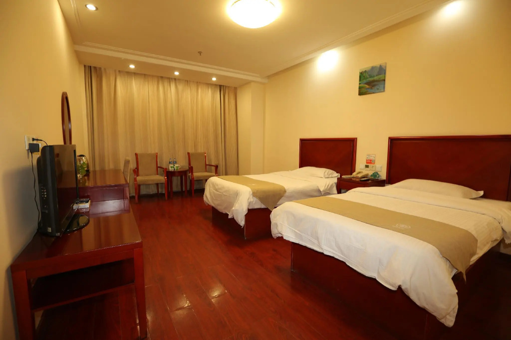 GreenTree Inn Tianjin Wuqing Distric Bohai Market