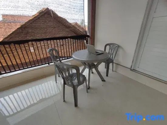 Hotel O Wisma Sidosari Syariah
