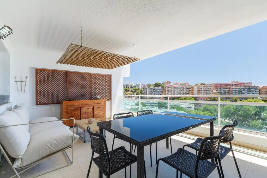 UHC Scala Mar Apartments AACC
