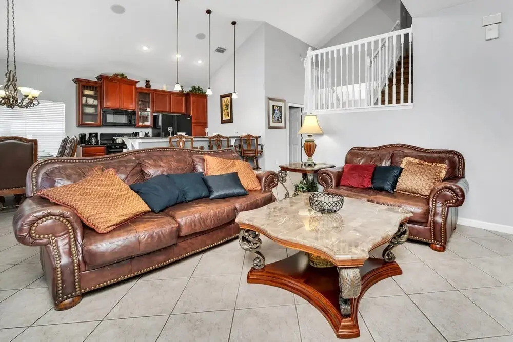 Spacious 6BR Home With Pool Hot Tub Theater and Netflix - Near Disney