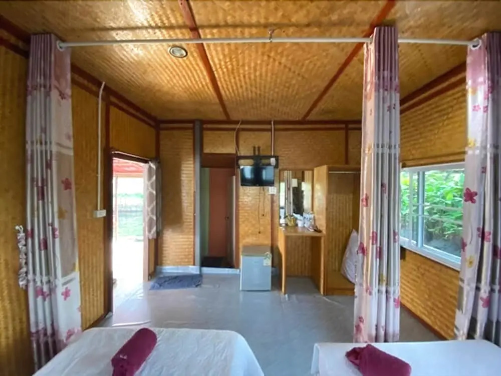 OYO 647 Sudjai Resort
