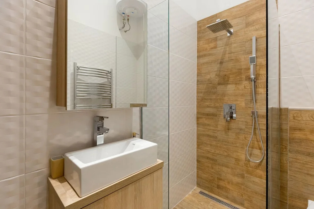 Squares and Dots Apartment