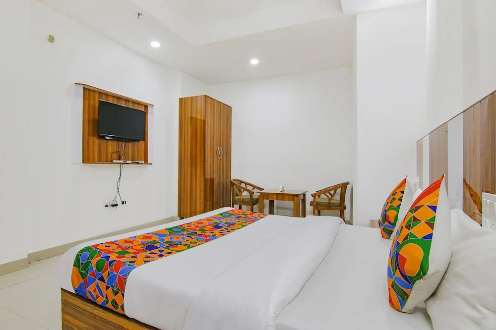 Fabhotel Gp Royal