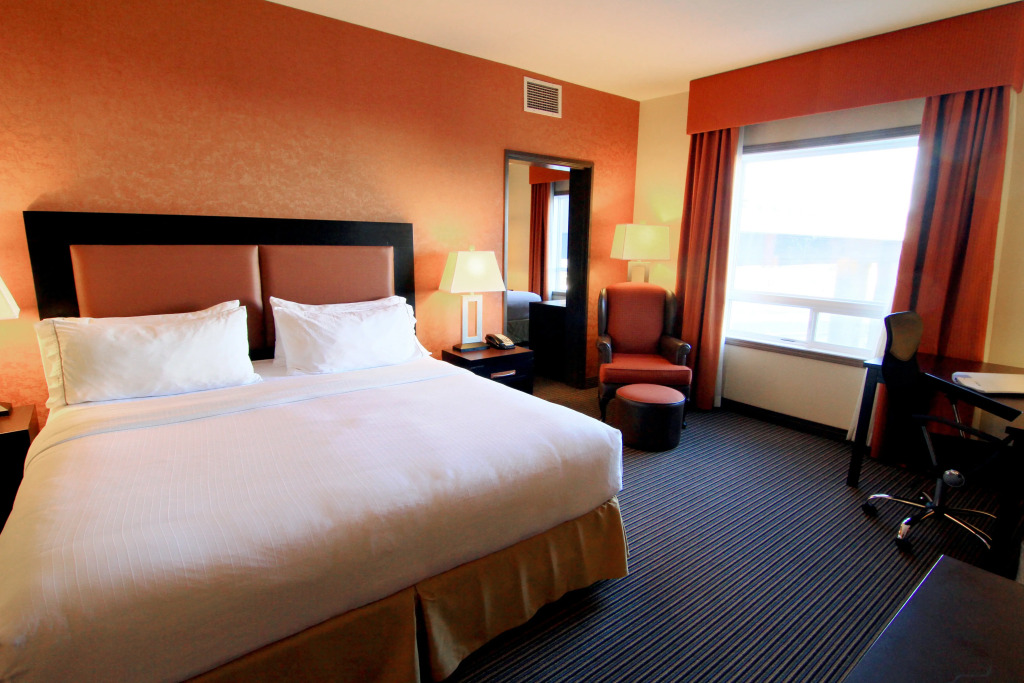 Holiday Inn Express Airport Calgary by IHG