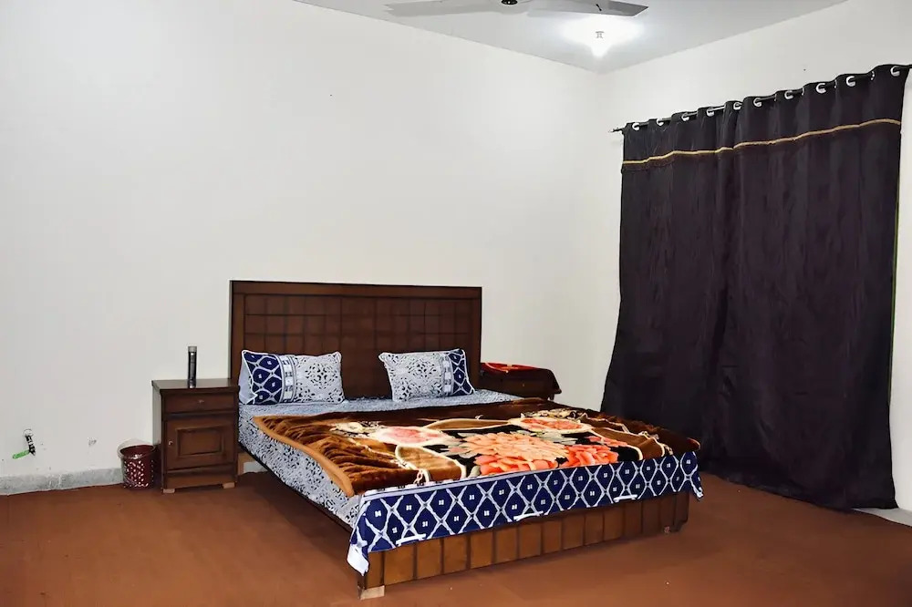 Kashees Lodges