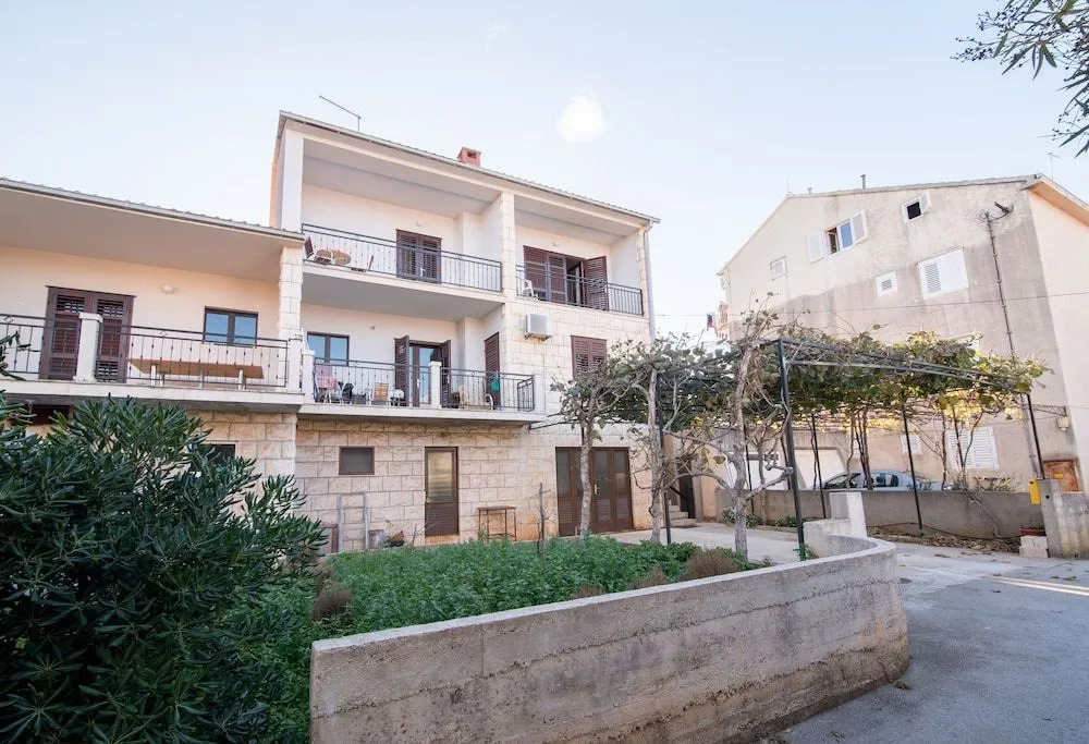 Apartment Mirjana