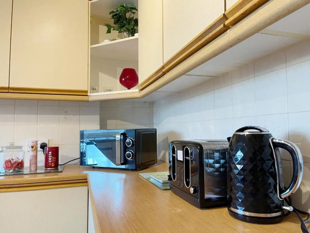 3 bed duplex flat, free WIFI & Netflix, Ideal for contractors