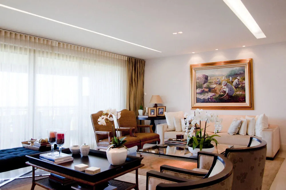 Golden Oasis Living in Rio