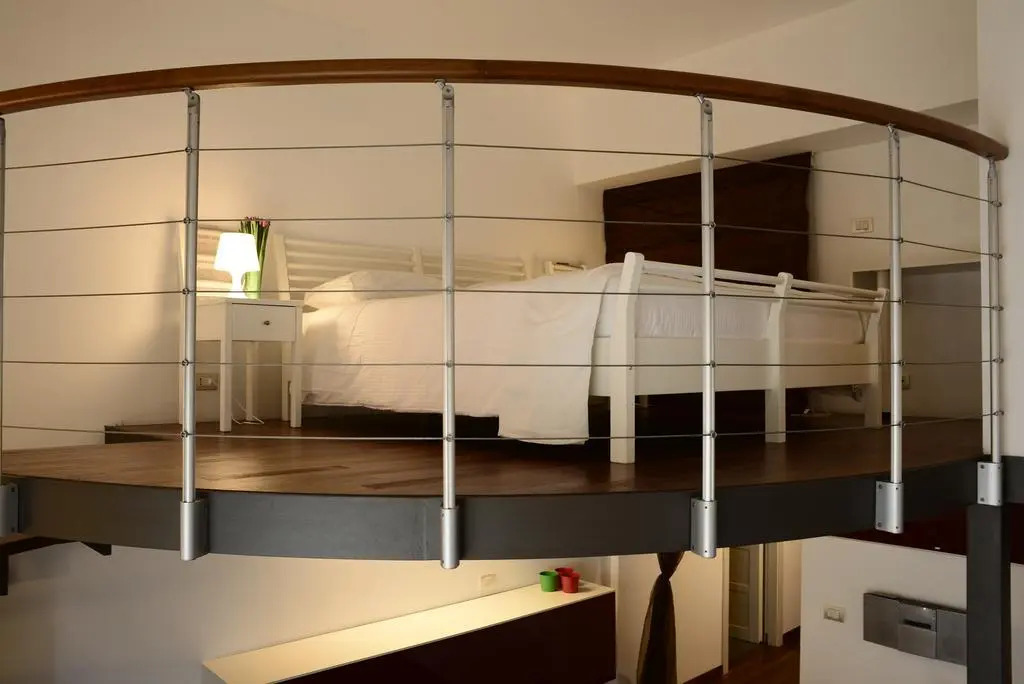 Suite 11