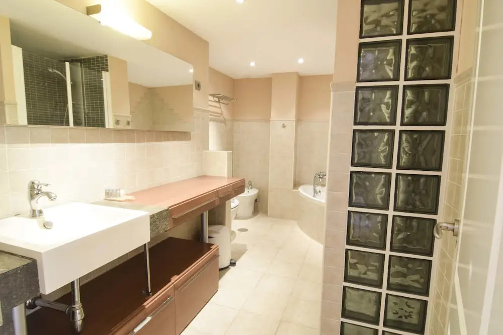 Cremades Duke Apartment